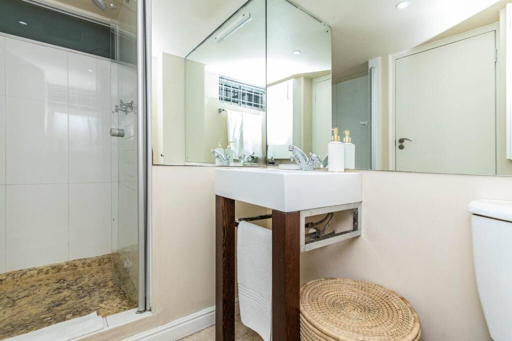 303 First - Clifton * Cape Town