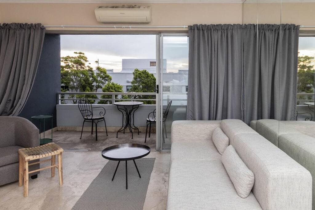 303 First - Clifton Apartment Cape Town