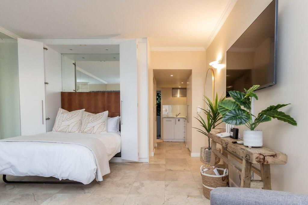 303 First - Clifton Apartment *