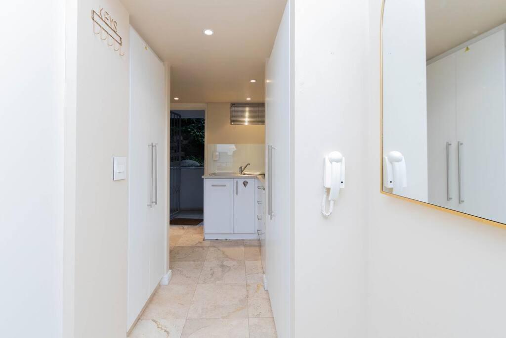 303 First - Clifton Apartment Cape Town