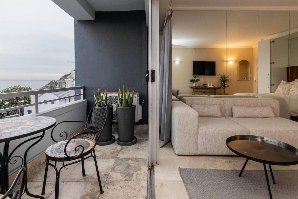 303 First - Clifton Apartment