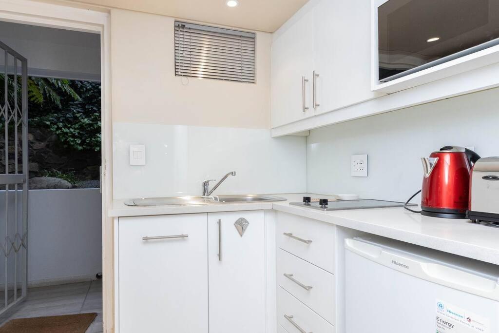 Apartment 303 First - Clifton Cape Town